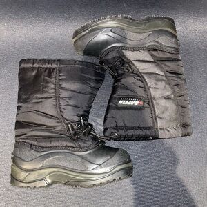 Baffin Black Winter Boots boy size 13